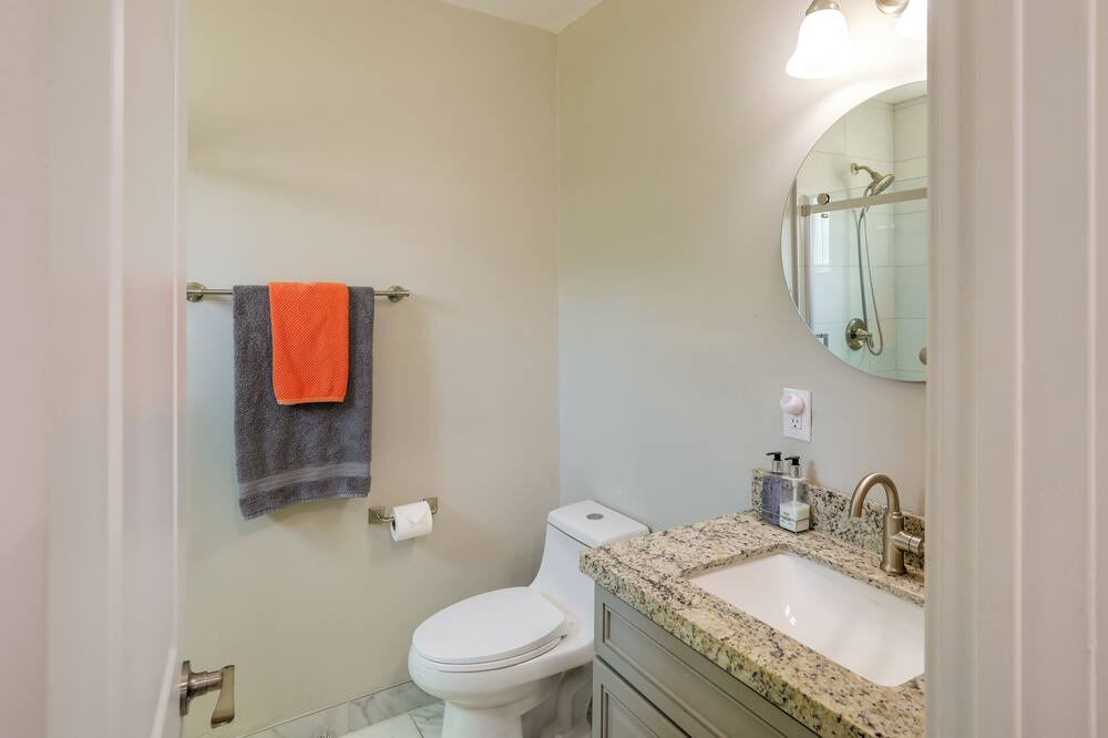 Photo of Bathroom in Callender