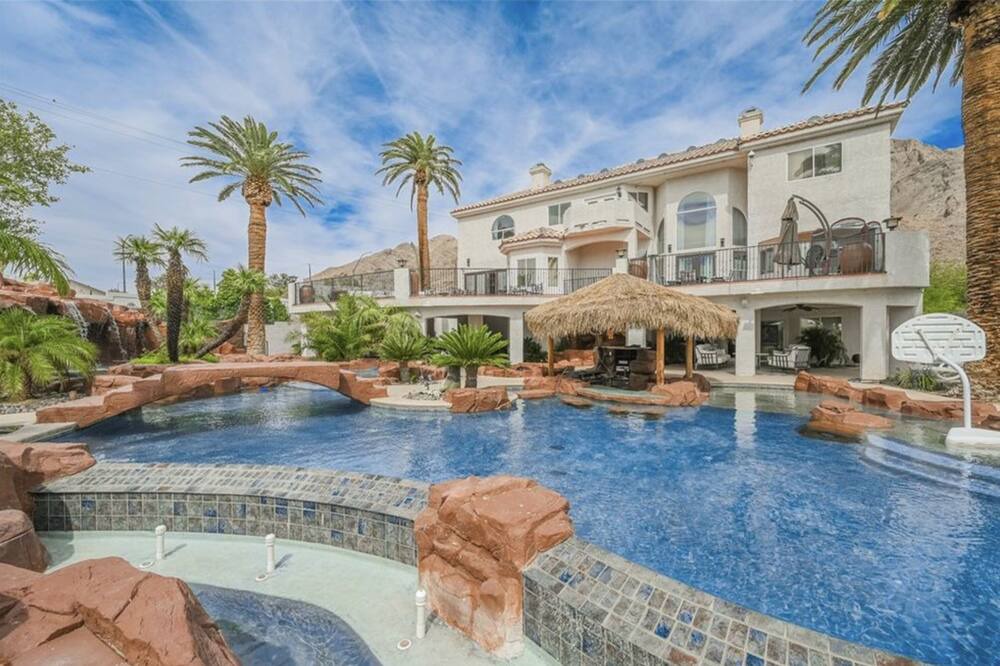 Photo of Outdoor in Sunrise Manor