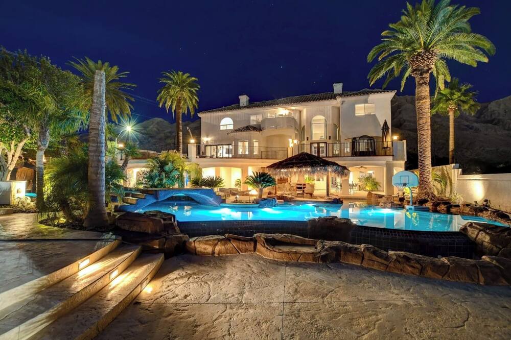 Photo of Outdoor in Sunrise Manor
