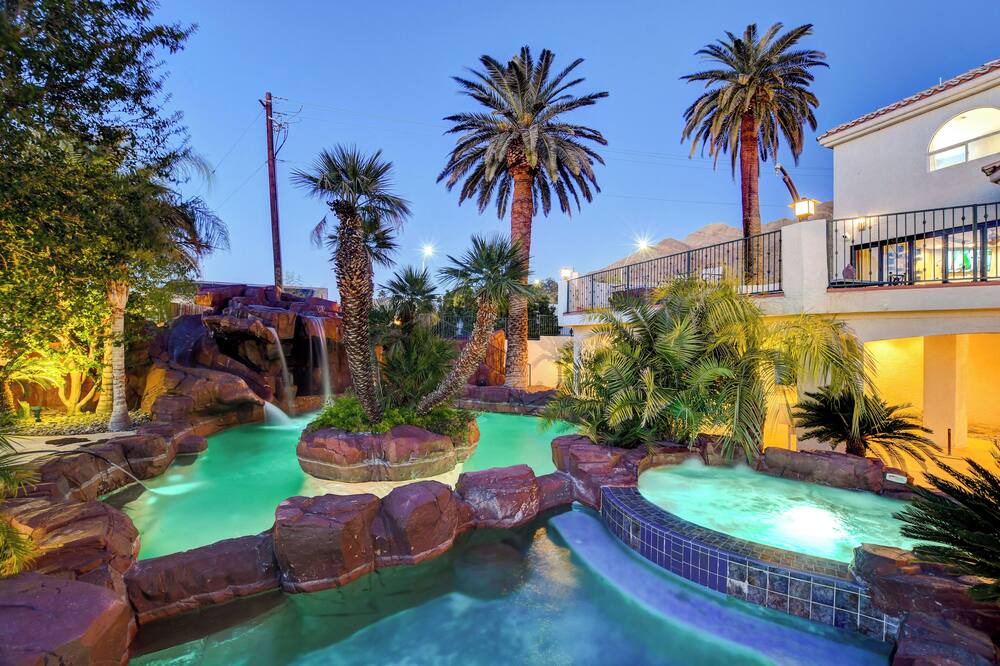 Photo of Outdoor in Sunrise Manor