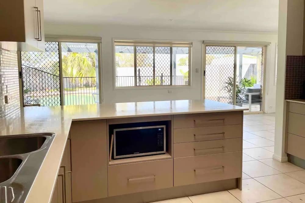 Photo of Kitchen in Runaway Bay