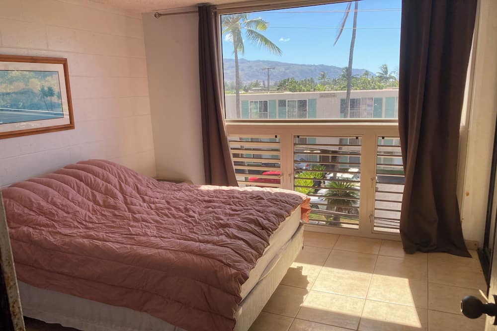 Photo of Bedroom in Mokuleia
