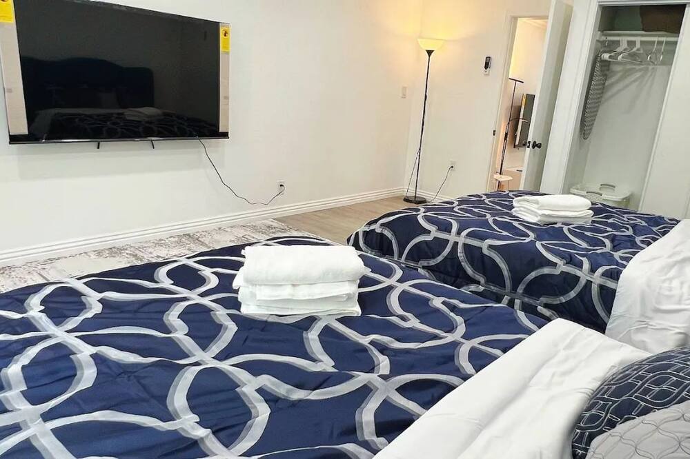Photo of Bedroom in Westmont