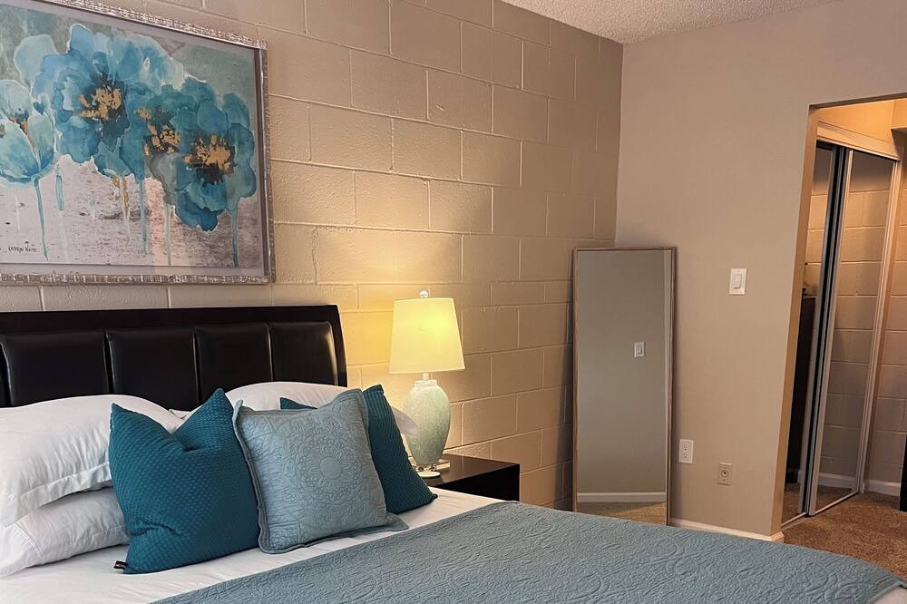Photo of Bedroom in Northeast Reno