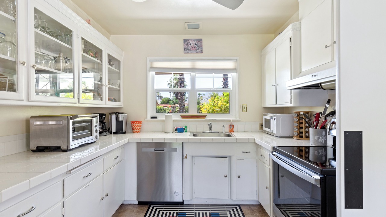 Photo of Kitchen in Tahquitz River Estates