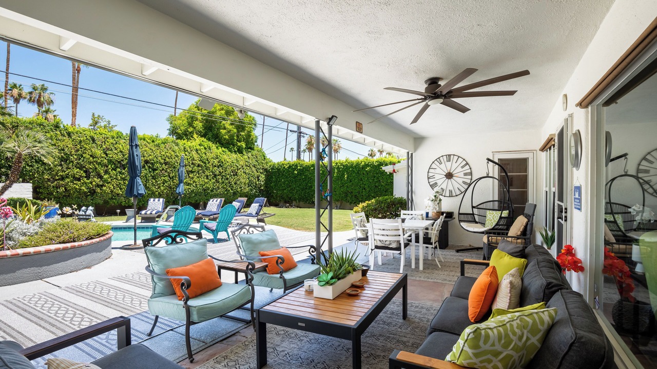 Photo of Patio Balcony in Tahquitz River Estates