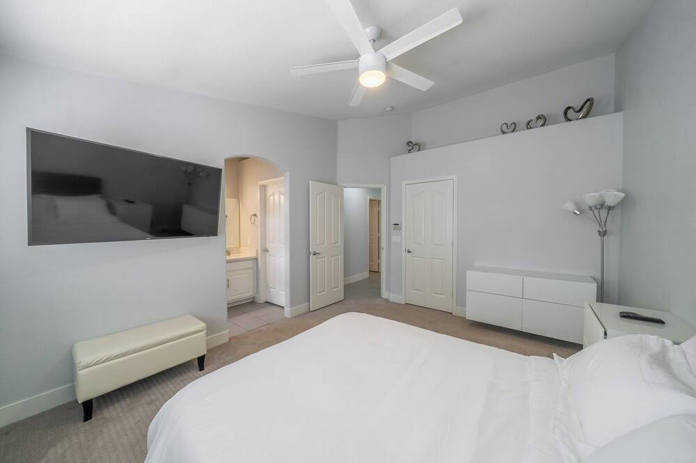 Photo of Bedroom in Summerlin