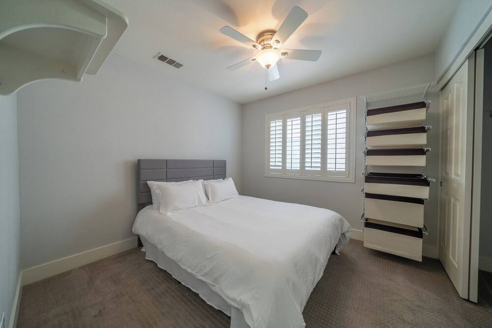 Photo of Bedroom in Summerlin