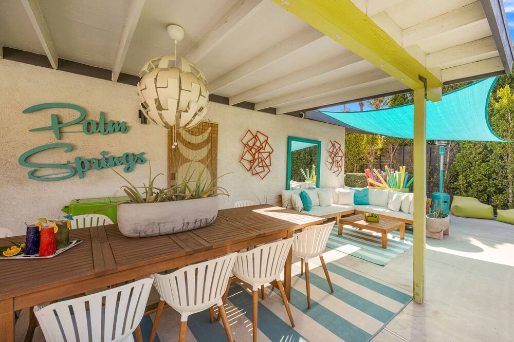 Photo of Outdoor in Racquet Club South