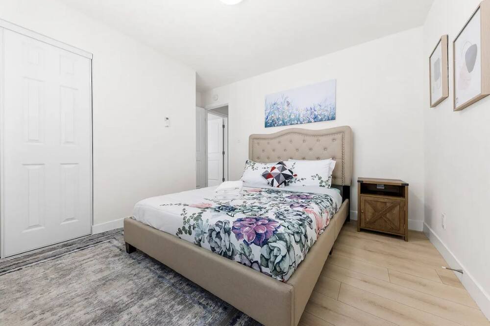 Photo of Bedroom in City of Industry