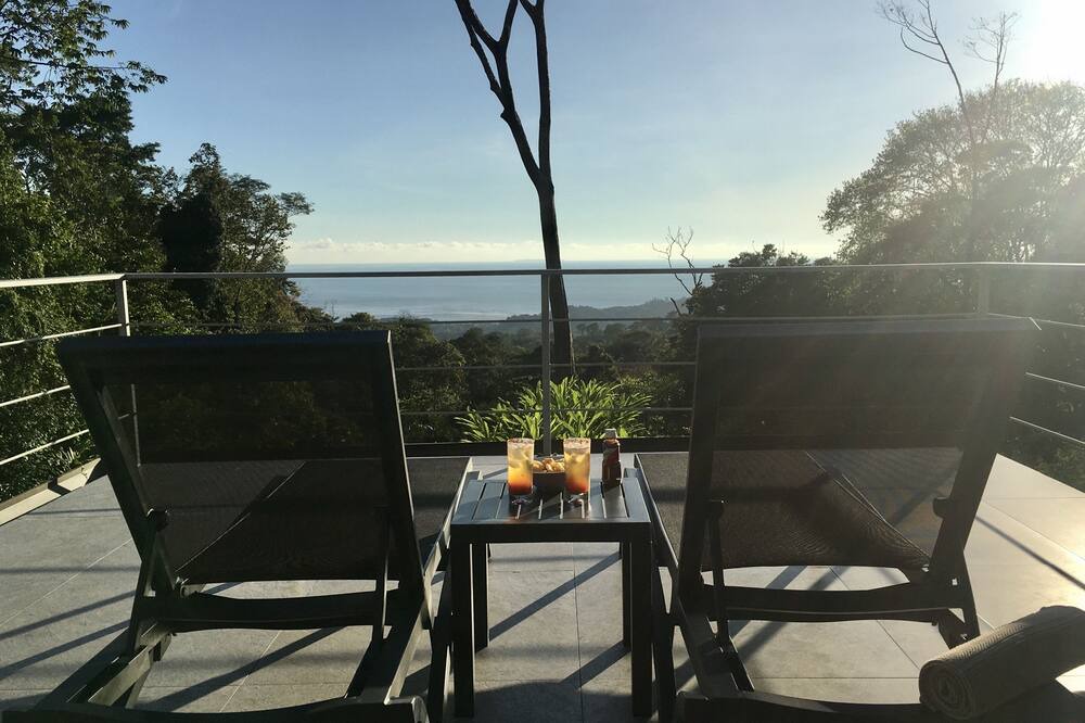 Photo of Patio Balcony in Ballena