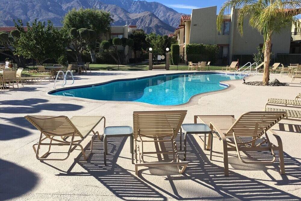 Photo of Outdoor in Sunrise Vista Chino