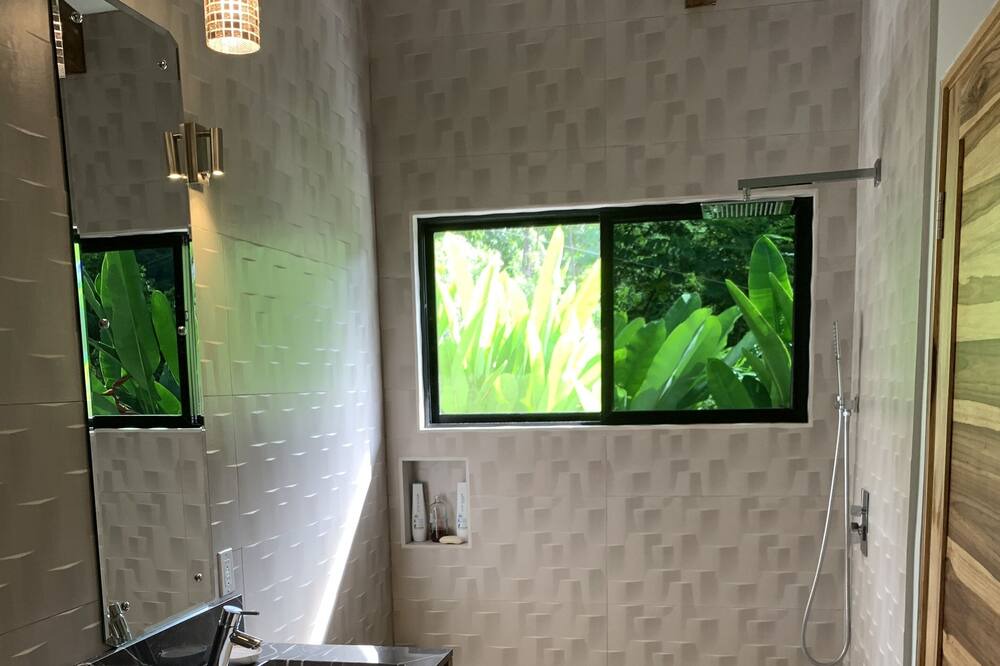 Photo of Bathroom in Ballena