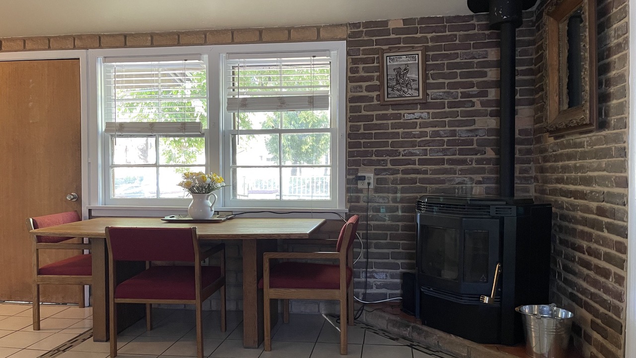 Photo of Kitchen in Pine Valley