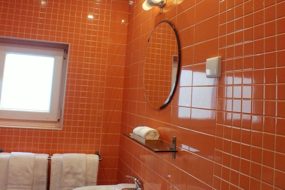 Photo of Bathroom in Atalaia