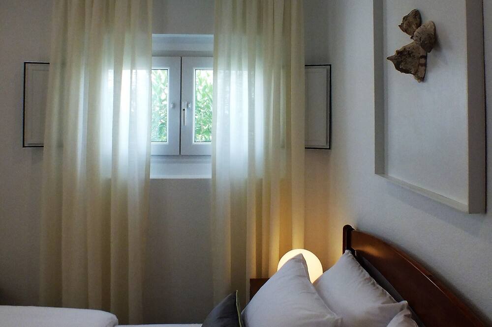 Photo of Bedroom in Atalaia