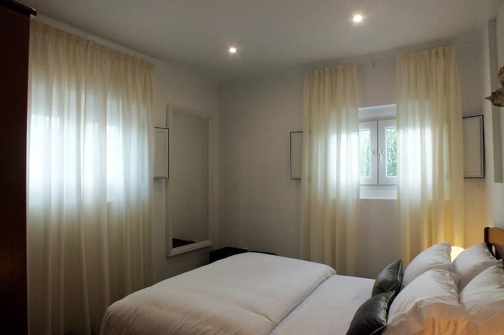 Photo of Bedroom in Atalaia