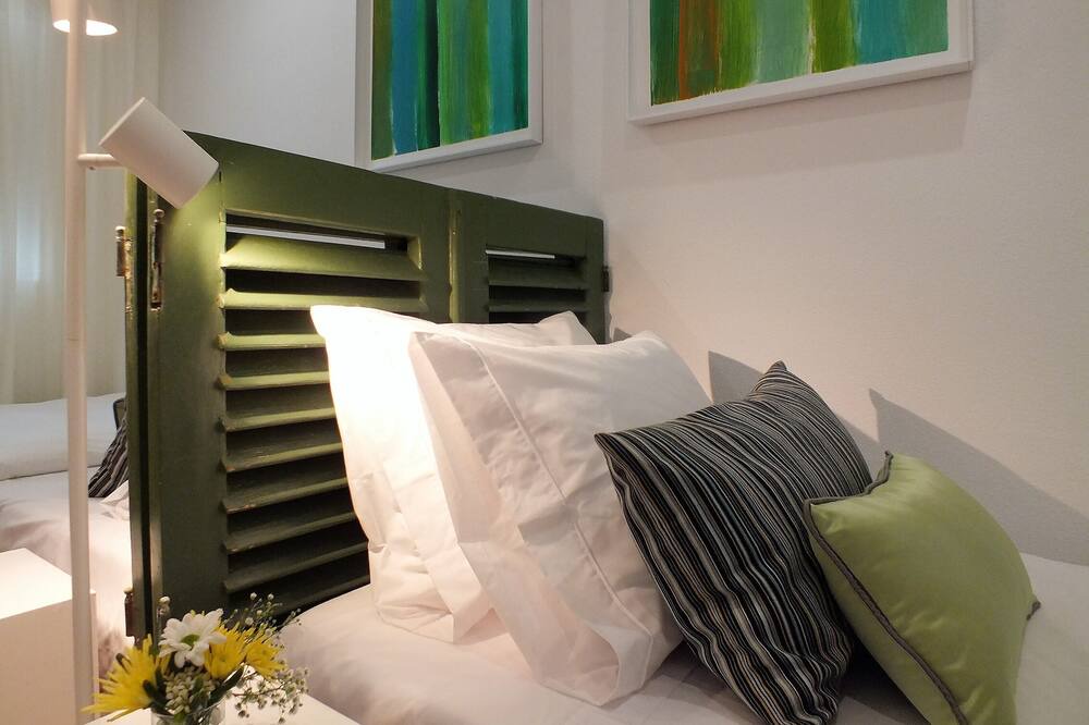 Photo of Bedroom in Atalaia