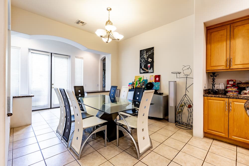 Photo of Kitchen in Araby Commons