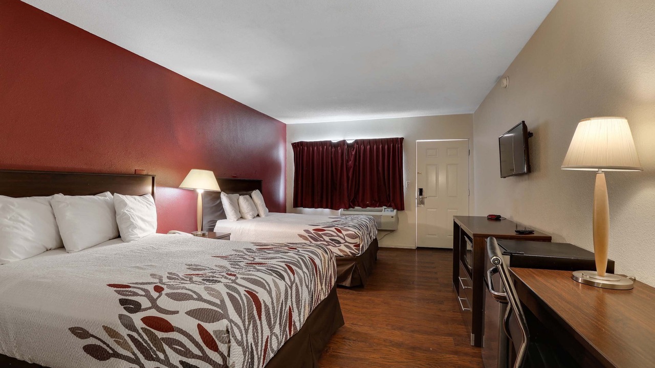 Photo of Bedroom in Needles