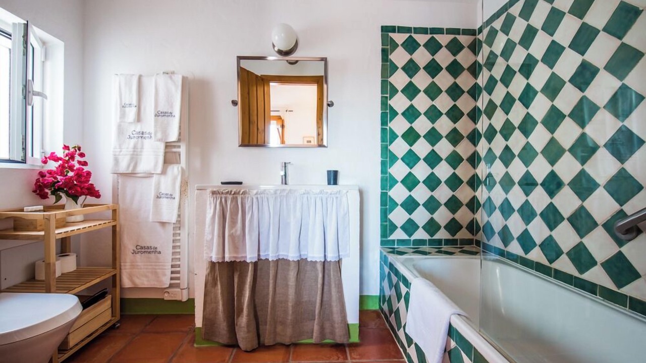 Photo of Bathroom in Juromenha