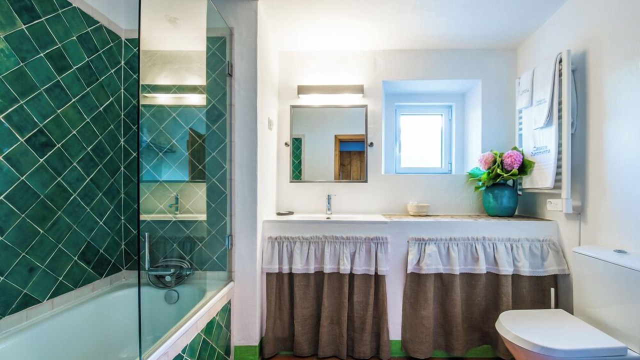 Photo of Bathroom in Juromenha