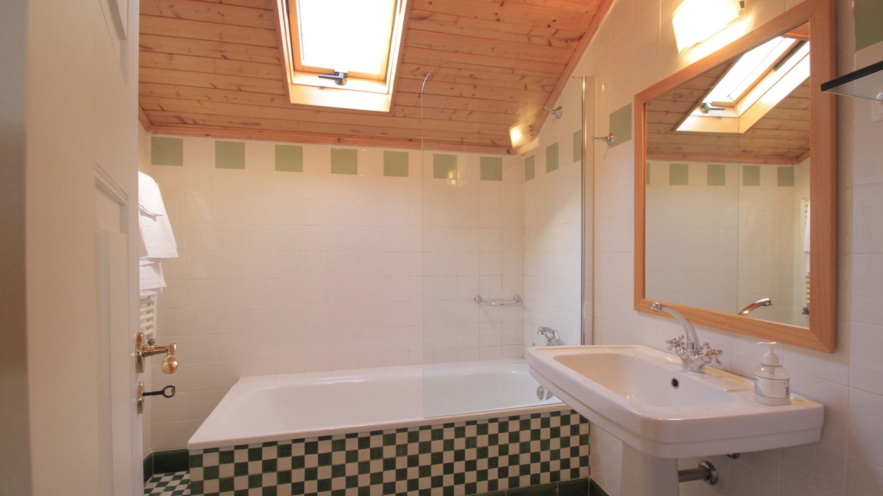 Photo of Bathroom in Anadia