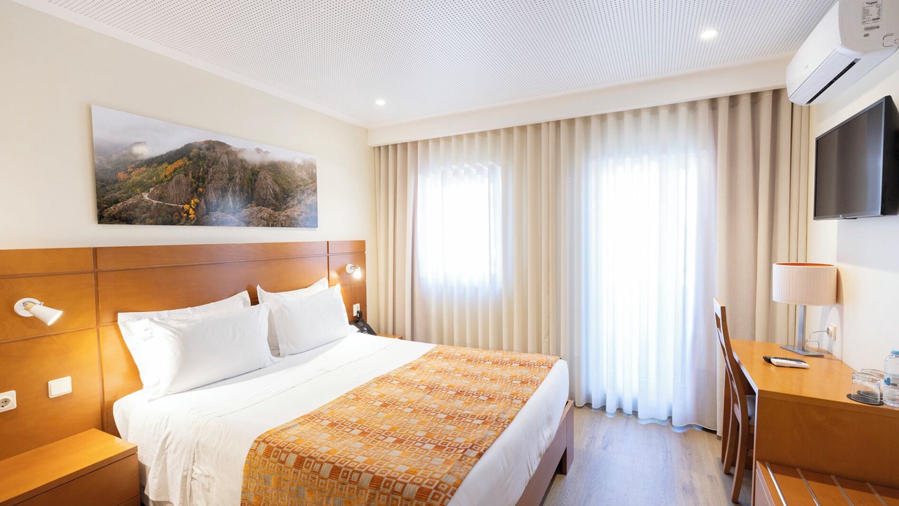 Photo of Bedroom in Manteigas