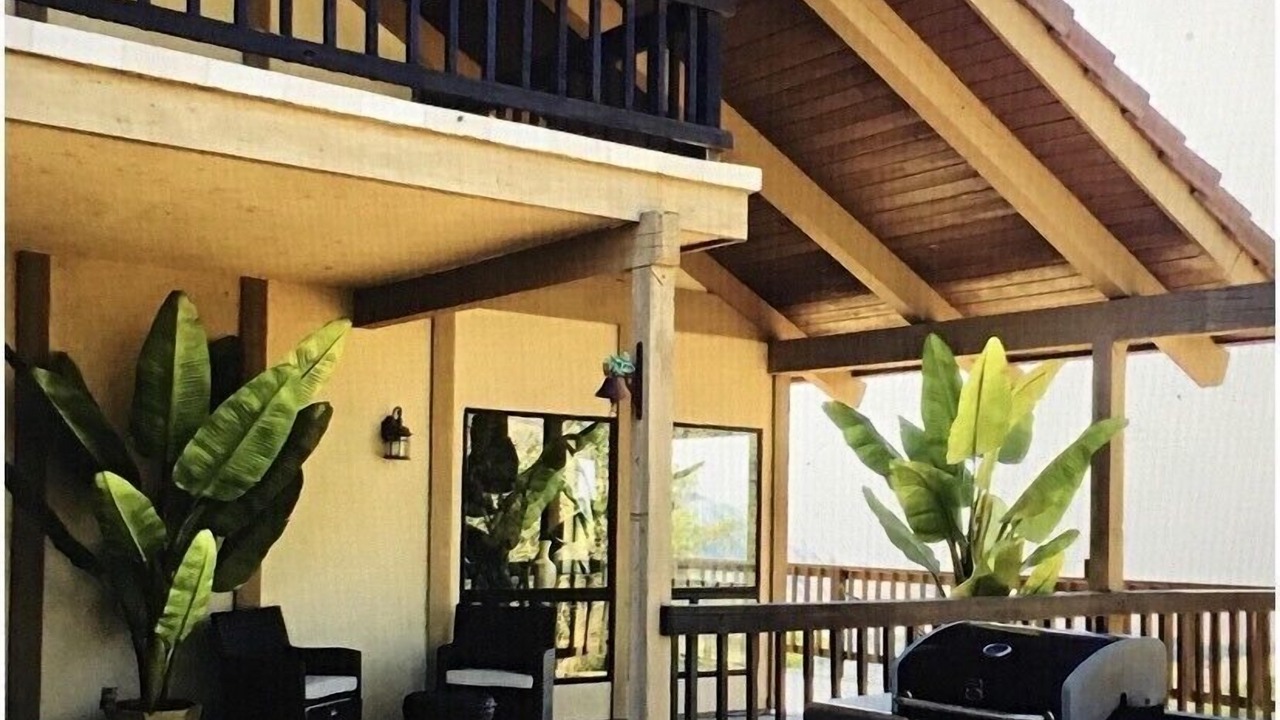 Photo of Patio Balcony in Lemon Cove