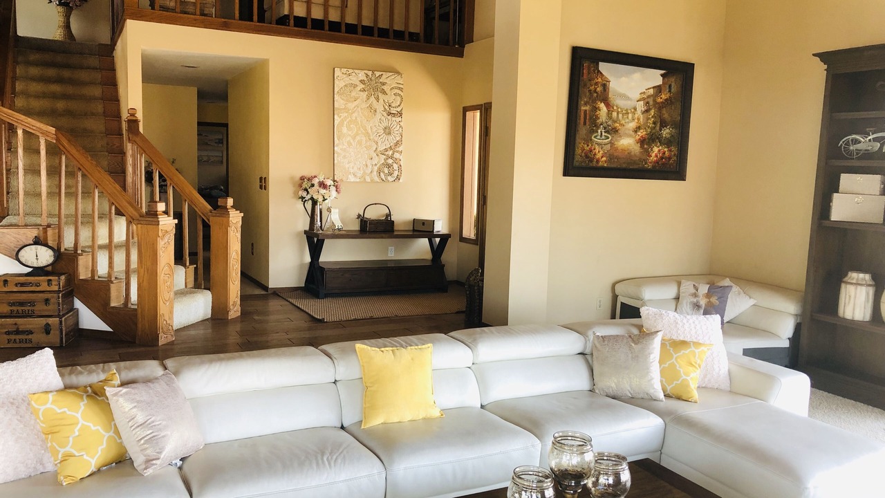 Photo of Livingroom in Lemon Cove