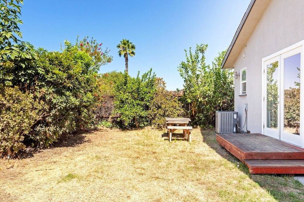 Photo of Outdoor in Allied Gardens