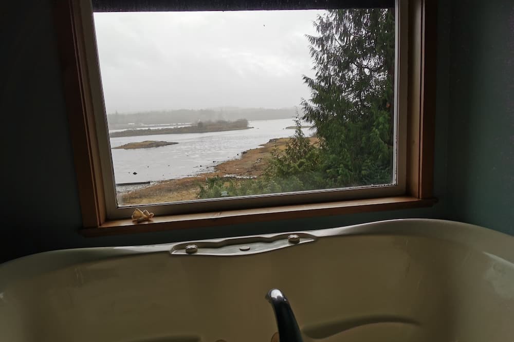 Photo of Bathroom in Ucluelet