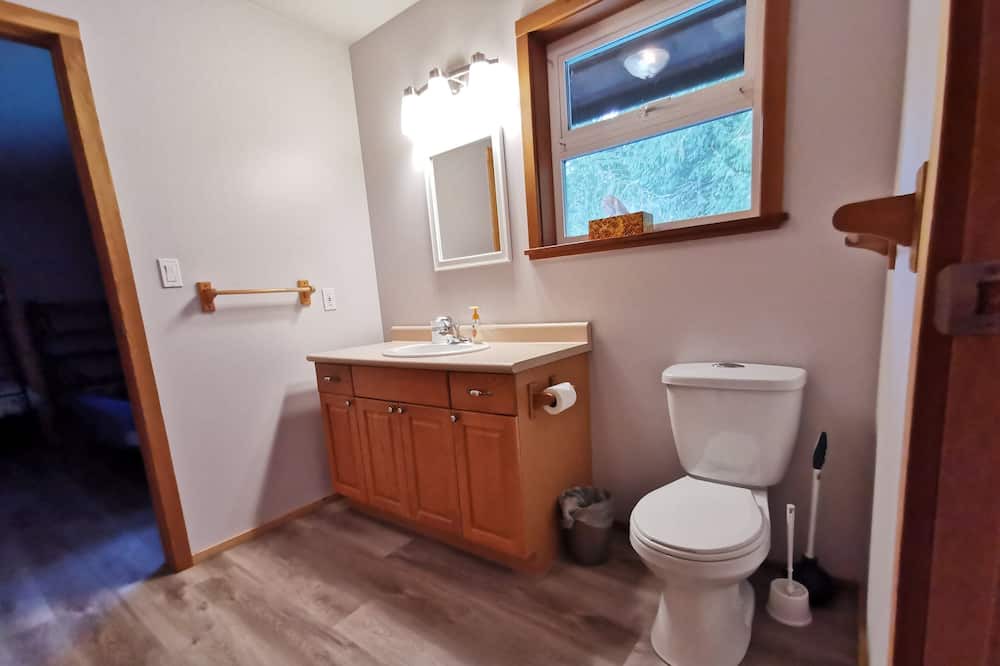 Photo of Bathroom in Ucluelet