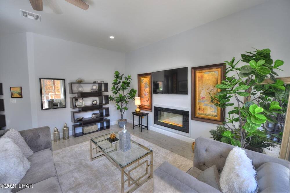 Photo of Livingroom in Parker Dam