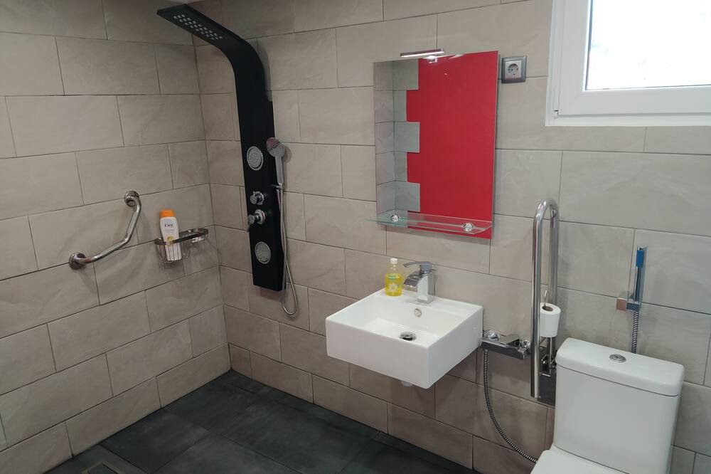 Photo of Bathroom in Boliqueime
