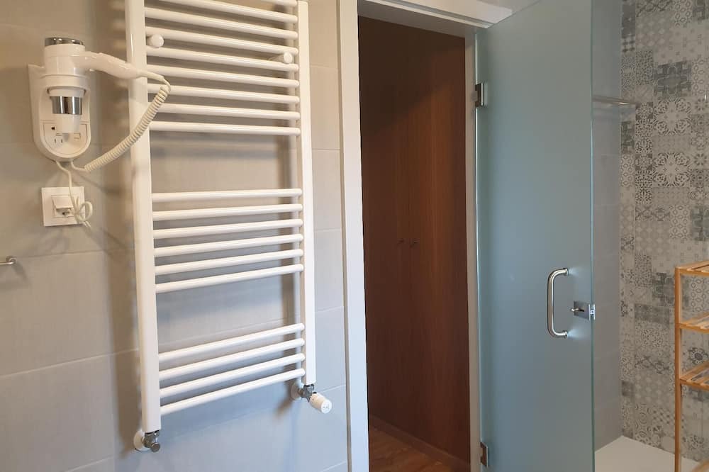 Photo of Bathroom in Covilha