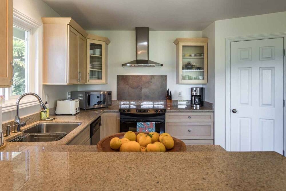 Photo of Kitchen in Pauwela