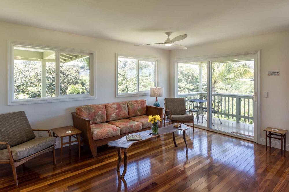 Photo of Livingroom in Pauwela