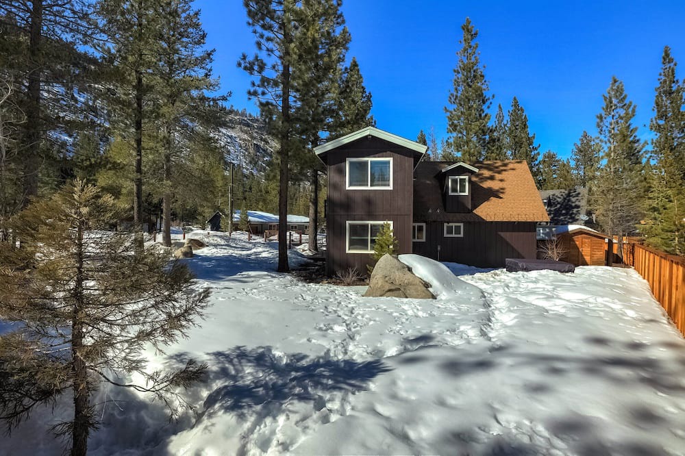 Photo of Outdoor in Christmas Valley