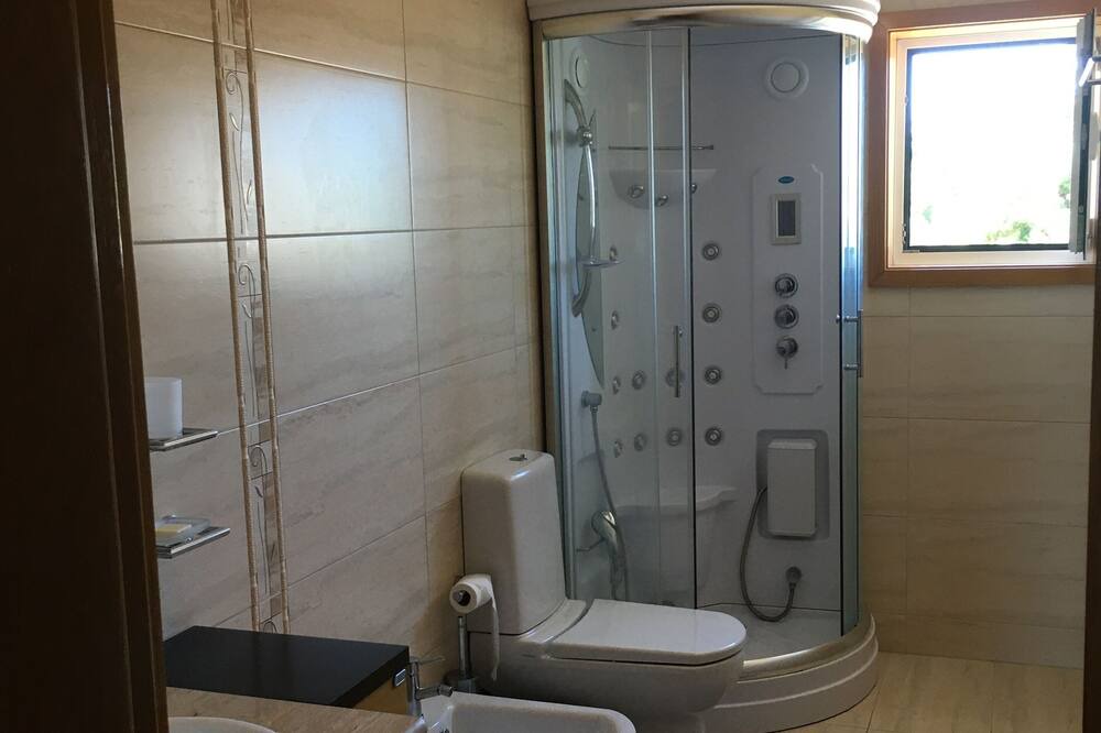 Photo of Bathroom in Torreira