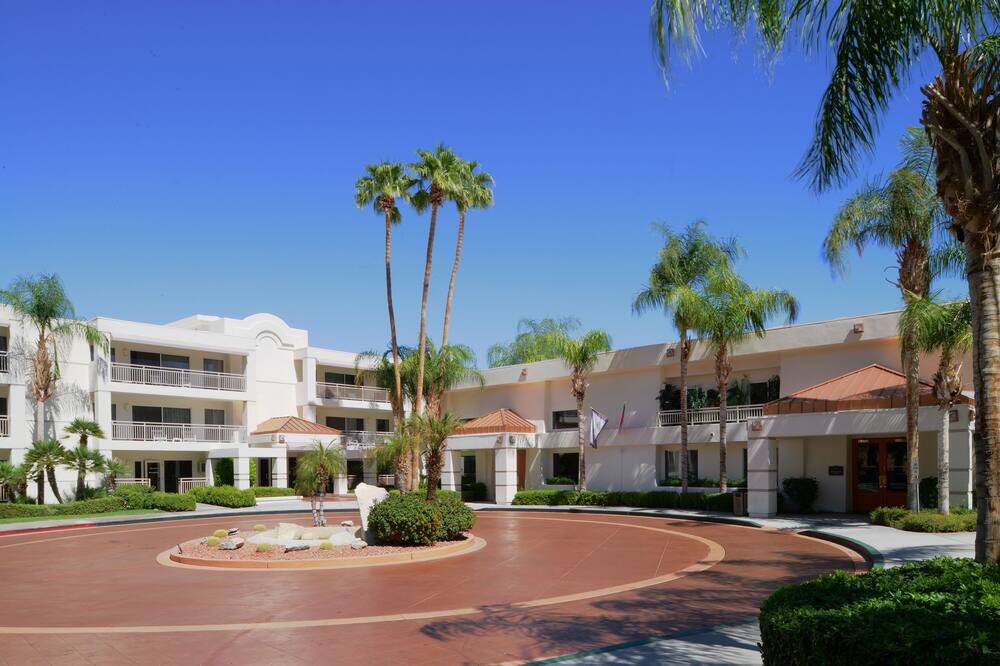 Photo of Outdoor in Canyon Corridor