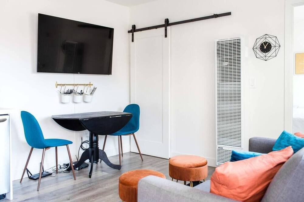 Photo of Bedroom in El Segundo