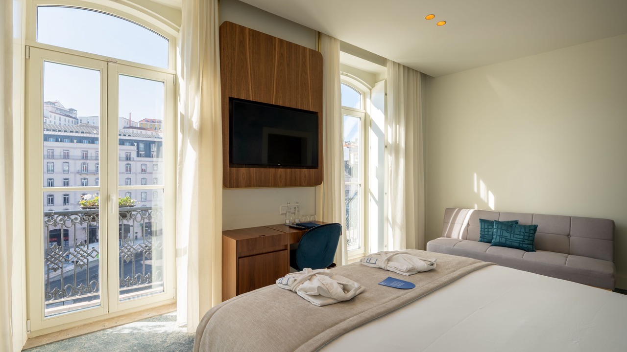 Photo of Bedroom in Lisbon Old Town
