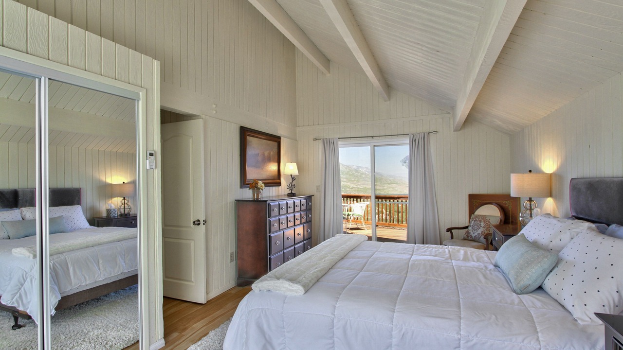 Photo of Bedroom in Mountain Center