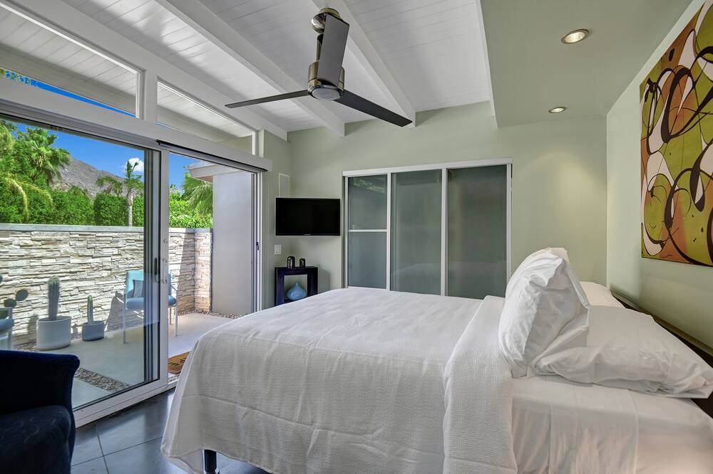 Photo of Outdoor in Tahquitz River Estates