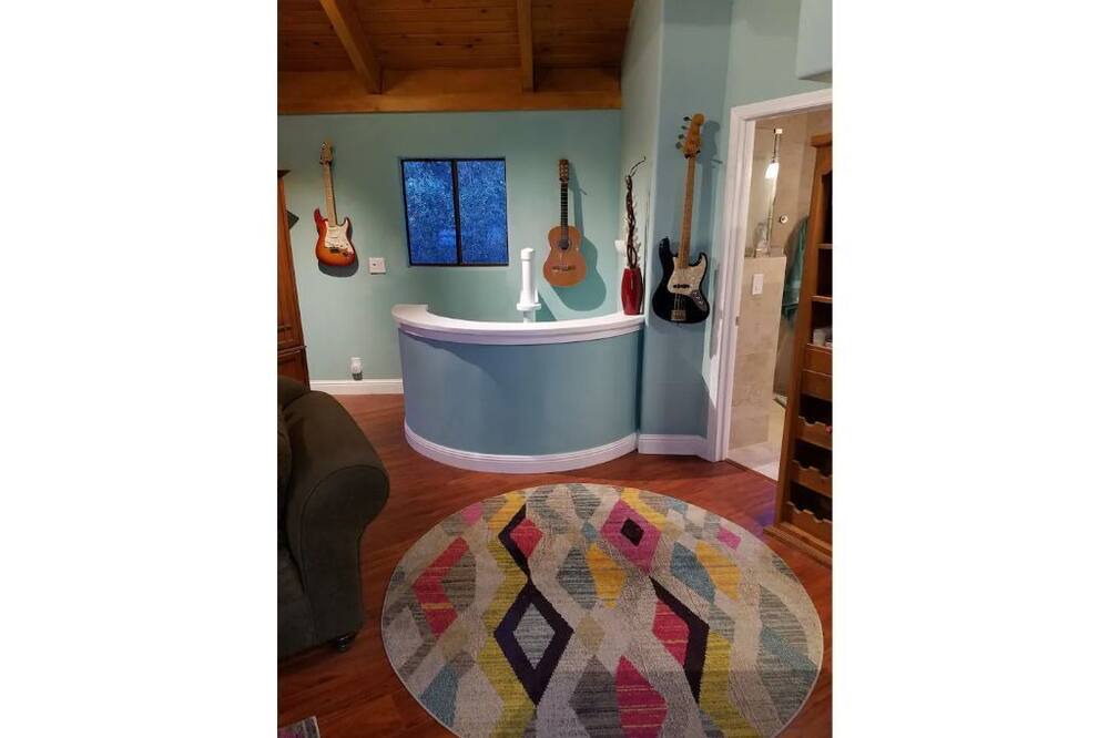 Photo of Bathroom in Pine Mountain Club
