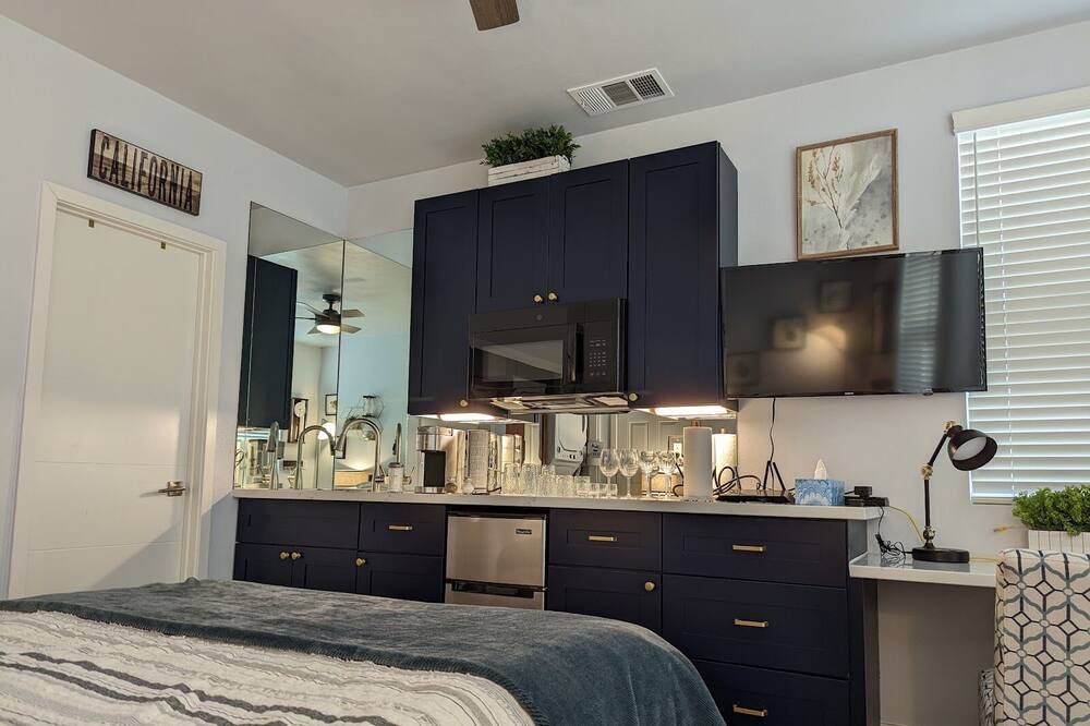 Photo of Bedroom in Santa Barbara