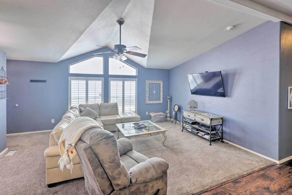 Photo of Livingroom in Cienega Springs