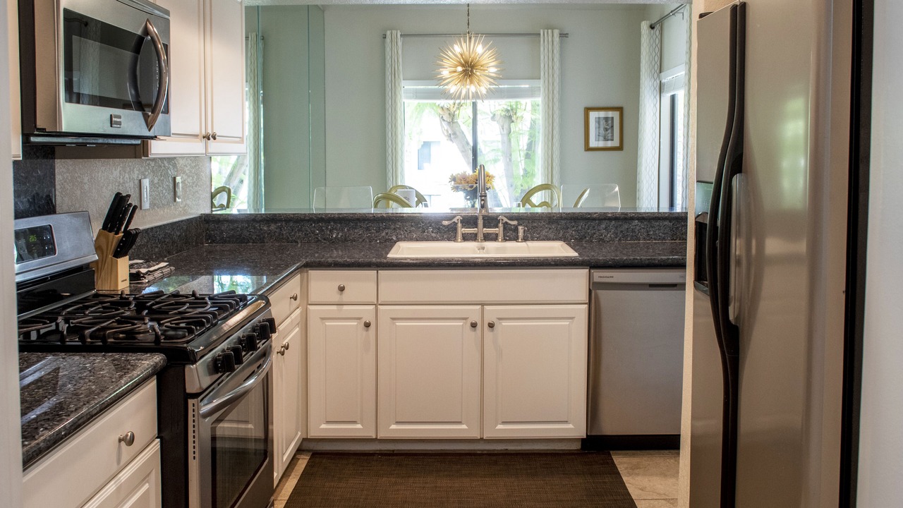 Photo of Kitchen in Cathedral City