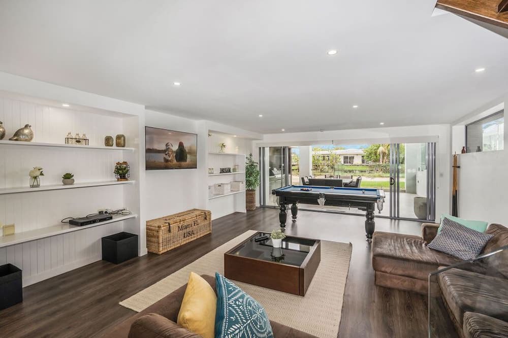 Photo of Outdoor in Broadbeach Waters